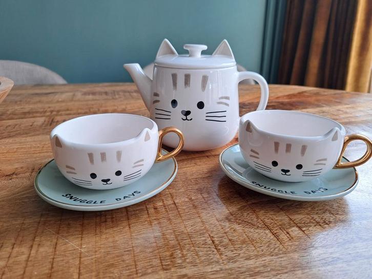 Hema Schattig Katten Theeservies - Kopjes, Schotels & Pot, Huis en Inrichting, Keuken | Servies, Zo goed als nieuw, Kop(pen) en/of Schotel(s)