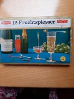 12 nostalgische cocktailprikkers, Verzenden