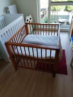 Tweeling babybed. Met 2 matrassen, Gebruikt, Ophalen