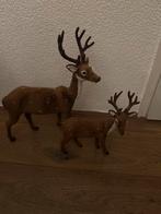 Set van twee decoratieve hertenbeelden, Tuin en Terras, Ophalen of Verzenden, Zo goed als nieuw, Kunststof, Dierenbeeld