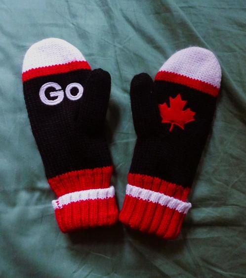 Rood wit donker-blauw Go Canada handschoenen/wanten, Kleding | Dames, Mutsen, Sjaals en Handschoenen, Zo goed als nieuw, Handschoenen