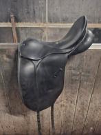 Dressuurzadel euroriding diamant 18 inch, Dieren en Toebehoren, Paarden en Pony's | Zadels, Ophalen, Dressuur