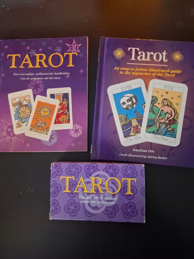 Tarot Kaarten + 2 Boeken, Ophalen of Verzenden, Gelezen