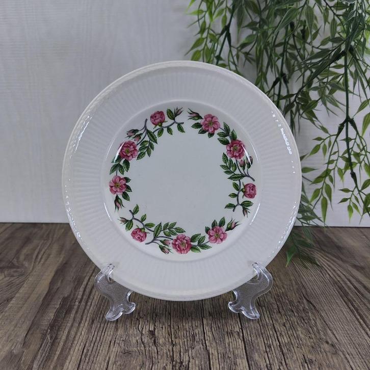 Wedgwood Rosalind Gebaksbordje 16cm, Antiek en Kunst, Antiek | Servies los, Ophalen of Verzenden