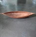 Antieke Sepik Papoea Nieuw Guinea houten Kano vorm beker, Antiek en Kunst, Ophalen of Verzenden