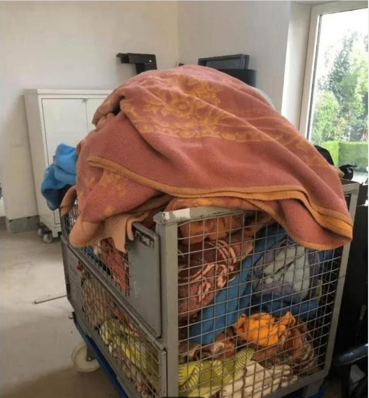 grote partijen wollen dekens, Huis en Inrichting, Woonaccessoires | Plaids en Woondekens, Gebruikt, Ophalen