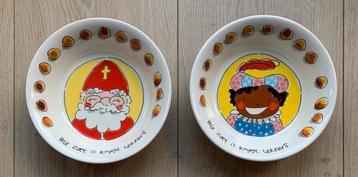 NIEUWE ONGEBRUIKTE 2stuks Blond Amsterdam Sint & Piet kommen beschikbaar voor biedingen