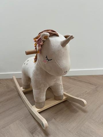 Schommel Unicorn “Petite amélie” beschikbaar voor biedingen