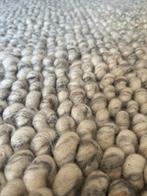 Bolletjes wol vloerkleed. Loods 5. 200x280 cm, Ophalen, Gebruikt, 200 cm of meer, 200 cm of meer