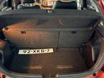Toyota Yaris 1.3 VVT-i Dynamic, Auto's, Euro 5, 4 cilinders, Leder en Stof, Bedrijf