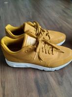 Nieuwe Dames Sneakers - Mosterd - Maat 39, Kleding | Dames, Schoenen, Ophalen of Verzenden, Nieuw, Geel, Sneakers of Gympen