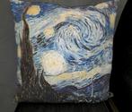 Bijzonder kussen met aan beide zijden Sterrennacht Van Gogh, Huis en Inrichting, Ophalen of Verzenden, Zo goed als nieuw, Bruin