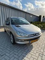 Peugeot 206 1.4 5D 2005 Grijs Airco, Voorwielaandrijving, Stof, 4 cilinders, Origineel Nederlands