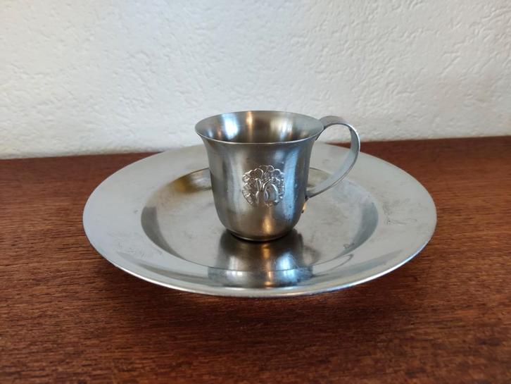 Antiek tinnen kopje met schotel – Zilmeta Sero, Antiek en Kunst, Antiek | Servies los, Ophalen of Verzenden