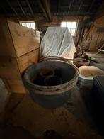 Gratis afhalen twee speciekuipen en poetskist, Ophalen, Zo goed als nieuw