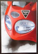 Folder Triumph modellen 1999 (Engels) + NL-dealerlijst, Motoren, Verzenden, Triumph