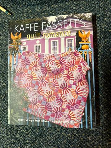 Kaffe Fassett Fassett’s quilt romance boek izgst beschikbaar voor biedingen
