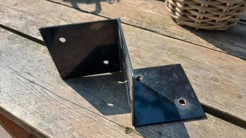 Hoekstuk / Hoekijzer - Zwart Metaal beschikbaar voor biedingen