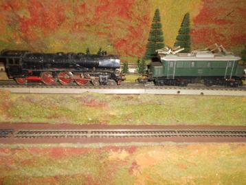 Märklin F 800 en SET 800  een uitdaging om op te knappen beschikbaar voor biedingen