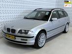 BMW 3-serie Touring 320i 6-cilinder Schuifdak / E46 (2000), Te koop, Zilver of Grijs, 720 kg, Geïmporteerd