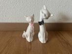 2 witte, vintage beeldjes poesjes, Verzamelen, Beelden en Beeldjes, Ophalen of Verzenden, Zo goed als nieuw, Dier