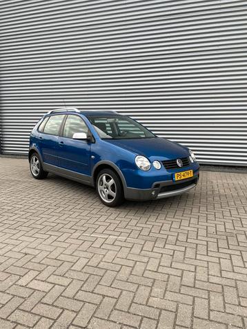 Volkswagen polo 2004 Blauw beschikbaar voor biedingen