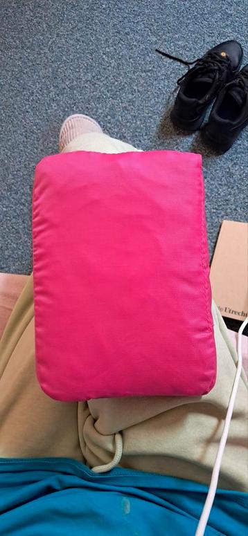 Roze reistas, opvouwbaar  beschikbaar voor biedingen