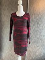 Jurk dames maat M rood zwart, Maat 38/40 (M), Ophalen of Verzenden, Zo goed als nieuw, Knielengte