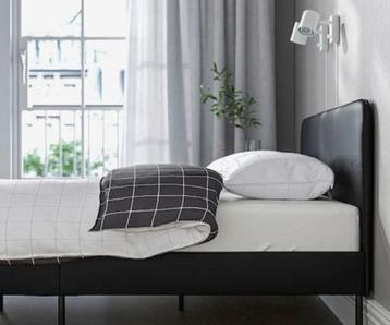 Ikea Slattum bedframe 140cm zwart leerlook - afbeelding 1
