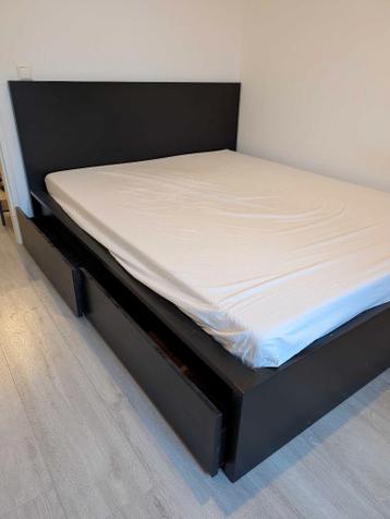 Ikea Malm Bed with two storage boxes and memory foam mattres - afbeelding 3