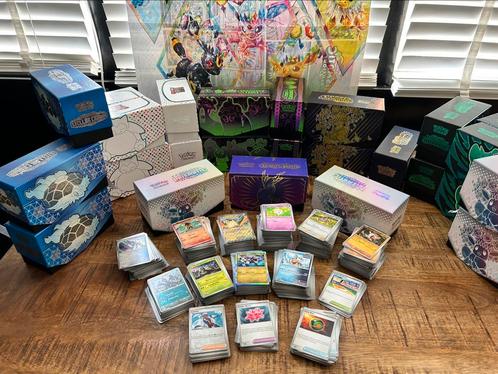 500 verschillende pokemon kaarten!, Hobby en Vrije tijd, Verzamelkaartspellen | Pokémon, Zo goed als nieuw, Losse kaart, Ophalen of Verzenden