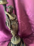 Fraaie antieke bronzen dame metschaal fruit, Ophalen of Verzenden