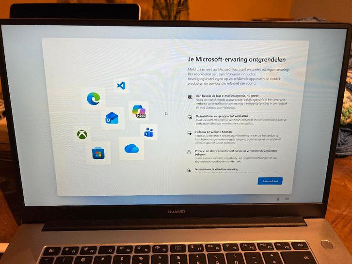 HUAWEI MATEBOOK D15 11E GEN, Computers en Software, Windows Laptops, Zo goed als nieuw, 15 inch, 4 Ghz of meer, 8 GB, Qwerty, Ophalen
