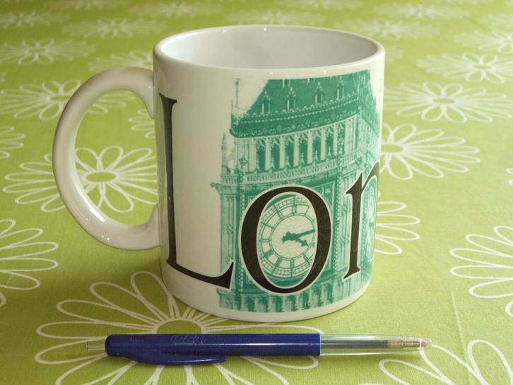 Starbucks Supersize City Mug London - 2002, Verzamelen, Overige Verzamelen, Zo goed als nieuw, Ophalen of Verzenden