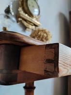 Antieke bijzettafel., Antiek en Kunst, Ophalen