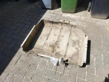 Beschermkap ijzer brandstoftank Dodge Ramcharger  beschikbaar voor biedingen