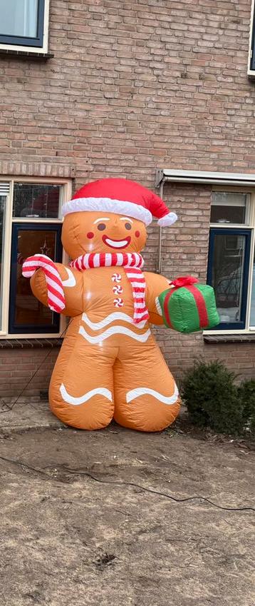 Opblaasbare peperkoek beschikbaar voor biedingen