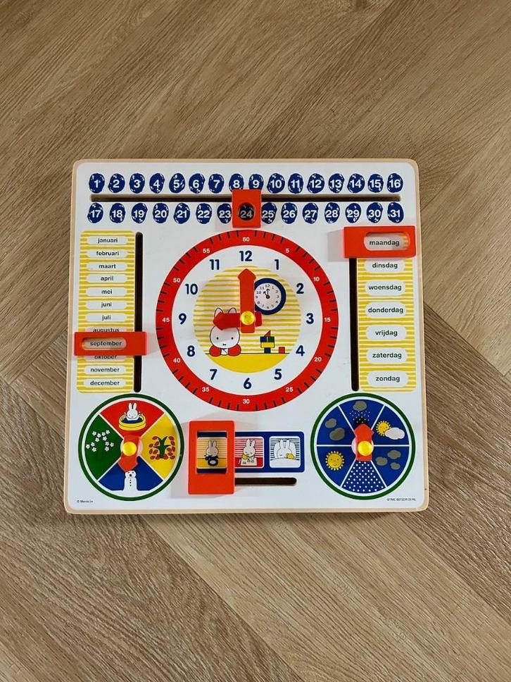 Z.g.a.n. Nijntje jaarkalender - seizoenen, klokkijken, enz., Kinderen en Baby's, Speelgoed | Houten speelgoed, Zo goed als nieuw