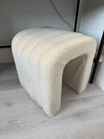 Poef / hocker – hoogte 44 cm, breedte 42 cm, Ophalen, Minder dan 50 cm, Vierkant, Minder dan 50 cm