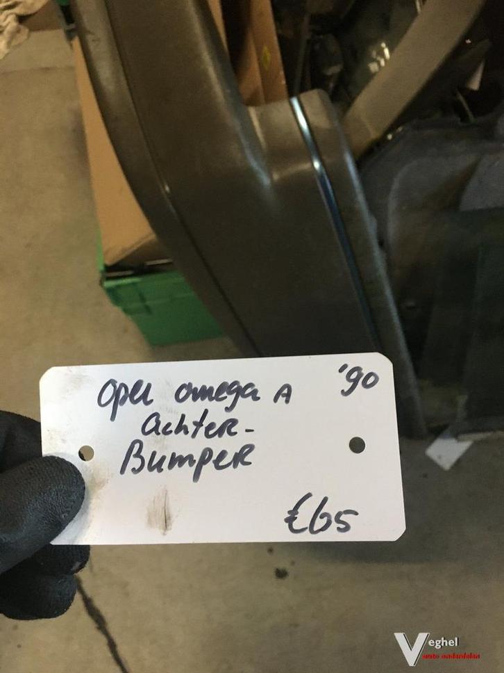 Opel Omega 1990 Achterbumper, Auto-onderdelen, Carrosserie en Plaatwerk, Bumper, Achter, Gebruikt, Ophalen