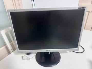 LG Flatron Wide LL226WTQ - Goedwerkend! beschikbaar voor biedingen