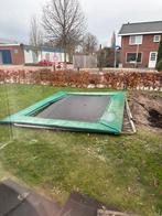 Trampoline gratis ophalen (oud ijzer?), Kinderen en Baby's, Speelgoed | Buiten | Trampolines, Ophalen, Gebruikt
