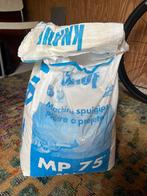 GRATIS Knauf spuitgips, Doe-het-zelf en Verbouw, Ophalen, Wit, Minder dan 5 liter, Verf