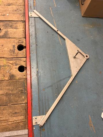 Reservewiel houder Mercedes Sprinter W906 - Zelfbouw beschikbaar voor biedingen