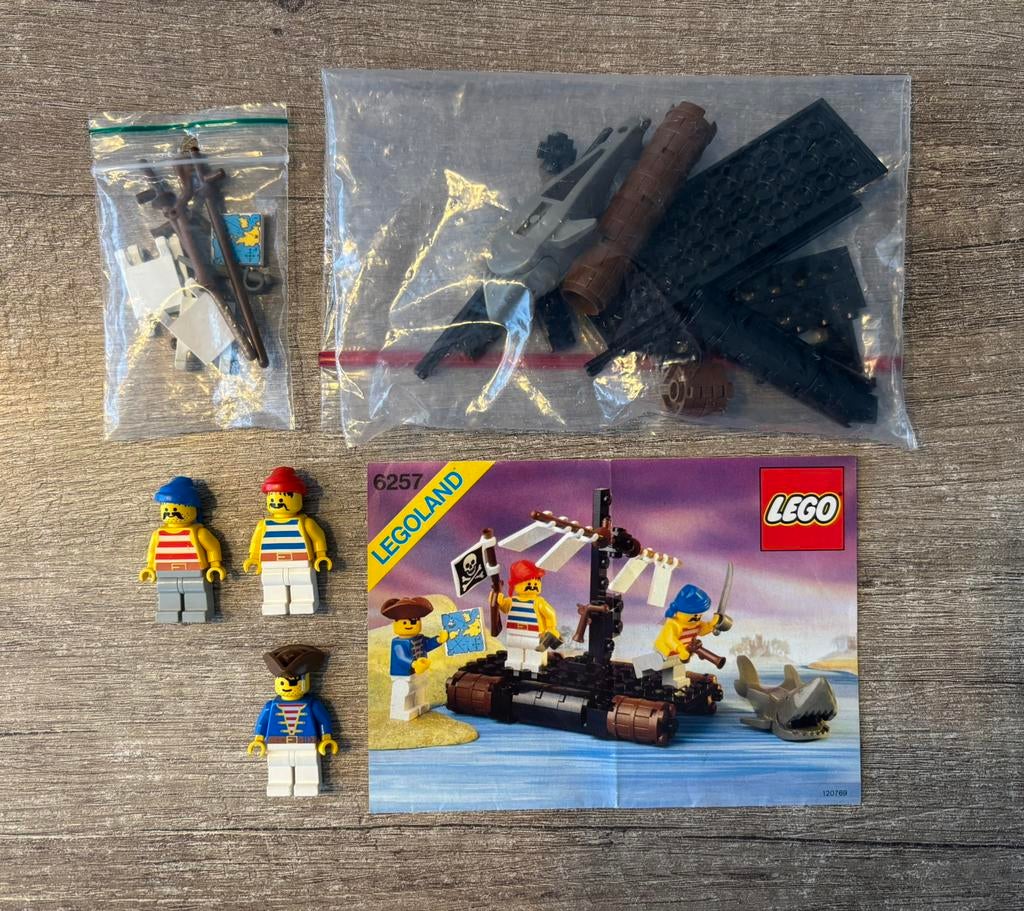 Lego pirates 6257 - compleet met boekje (7 in voorraad), Kinderen en Baby's, Speelgoed | Duplo en Lego, Ophalen of Verzenden, Zo goed als nieuw