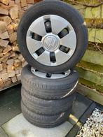 Vw Up velgenset 14”inch  compleet met wieldoppen, Ophalen of Verzenden, Zo goed als nieuw