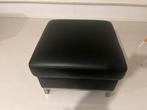 Zwarte lederen voetenbank / hocker / poef, Ophalen, 50 tot 75 cm, Leer, Zo goed als nieuw