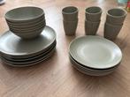 Servies, Huis en Inrichting, Ophalen, Zo goed als nieuw, Compleet servies