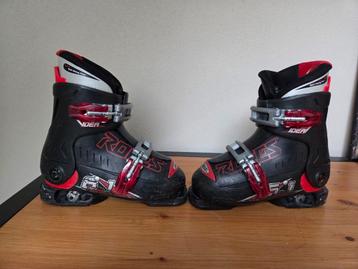 Roces kinderskischoen. Verstelbaar 30/35 beschikbaar voor biedingen