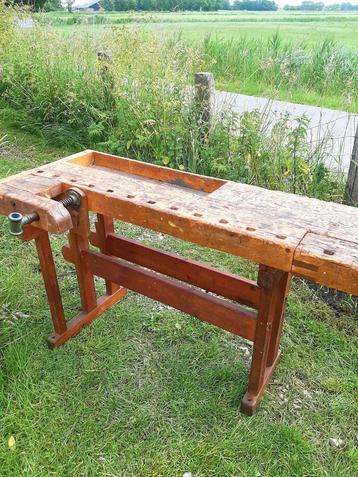 Houten Werkbank - (Vintage / Antiek / timmermans werkbank) beschikbaar voor biedingen